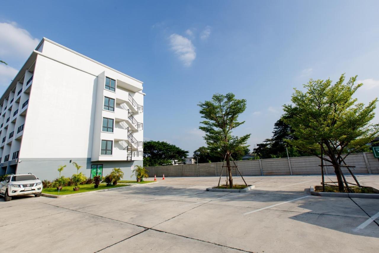 Le Lert Hotel Ratchaburi Εξωτερικό φωτογραφία