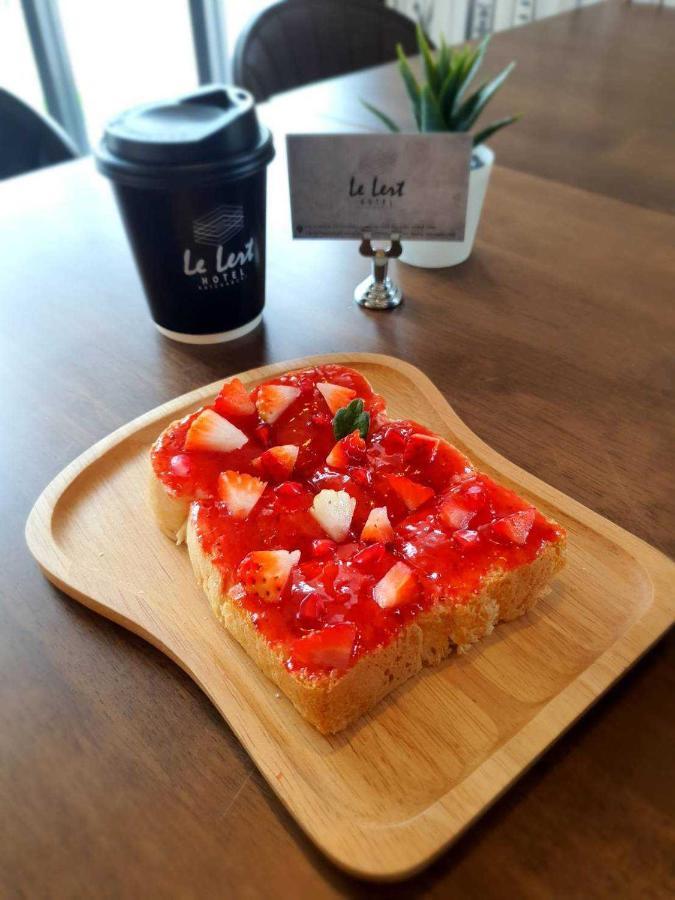 Le Lert Hotel Ratchaburi Εξωτερικό φωτογραφία
